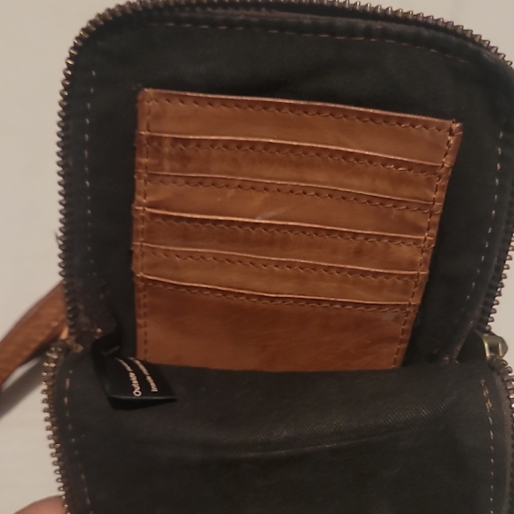Brown Leather Crossbody Bag - Picture 7 of 8